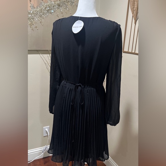 Haute Curve Long Sleeve Semi Sheer Pleated Wrap Dress Black Plus 1X NEW - Picture 6 of 9